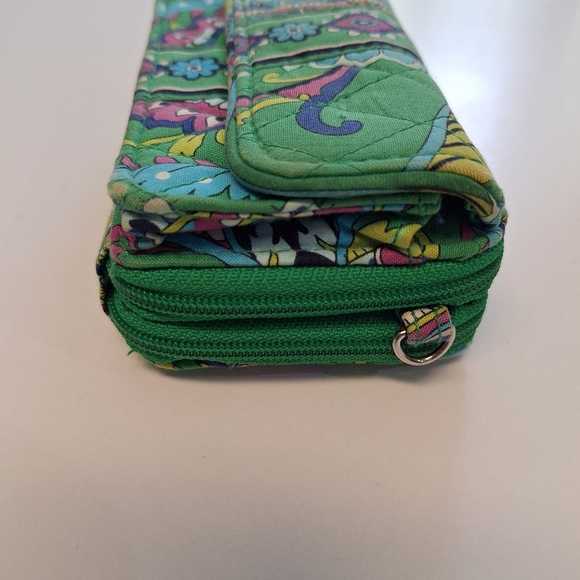 Vera Bradley wallet/crossbody plus Free Vera Bradley ID & coin purse - Picture 13 of 16